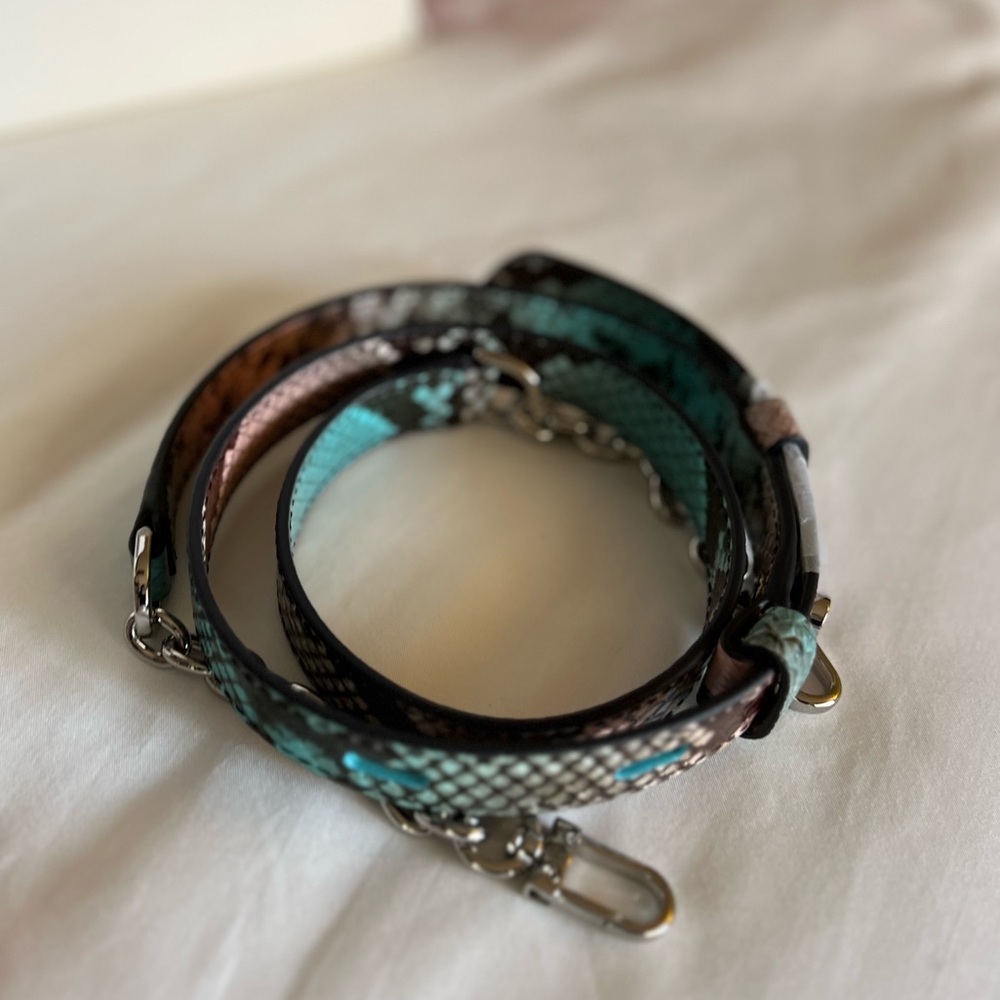 Michael Kors Greenwich - Picture 9 of 16